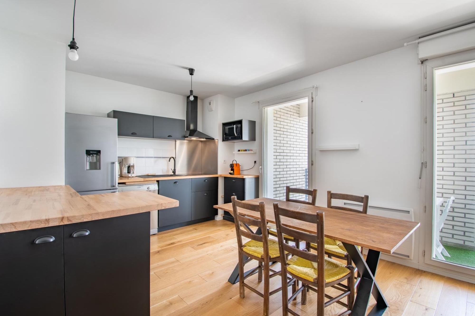 Cosy T2 De 50 M² Centre-Ville Avec Garage & Balcon Nantes Buitenkant foto